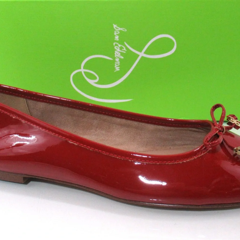 Chic Red Patent Leather Flats - Picture 2 of 7